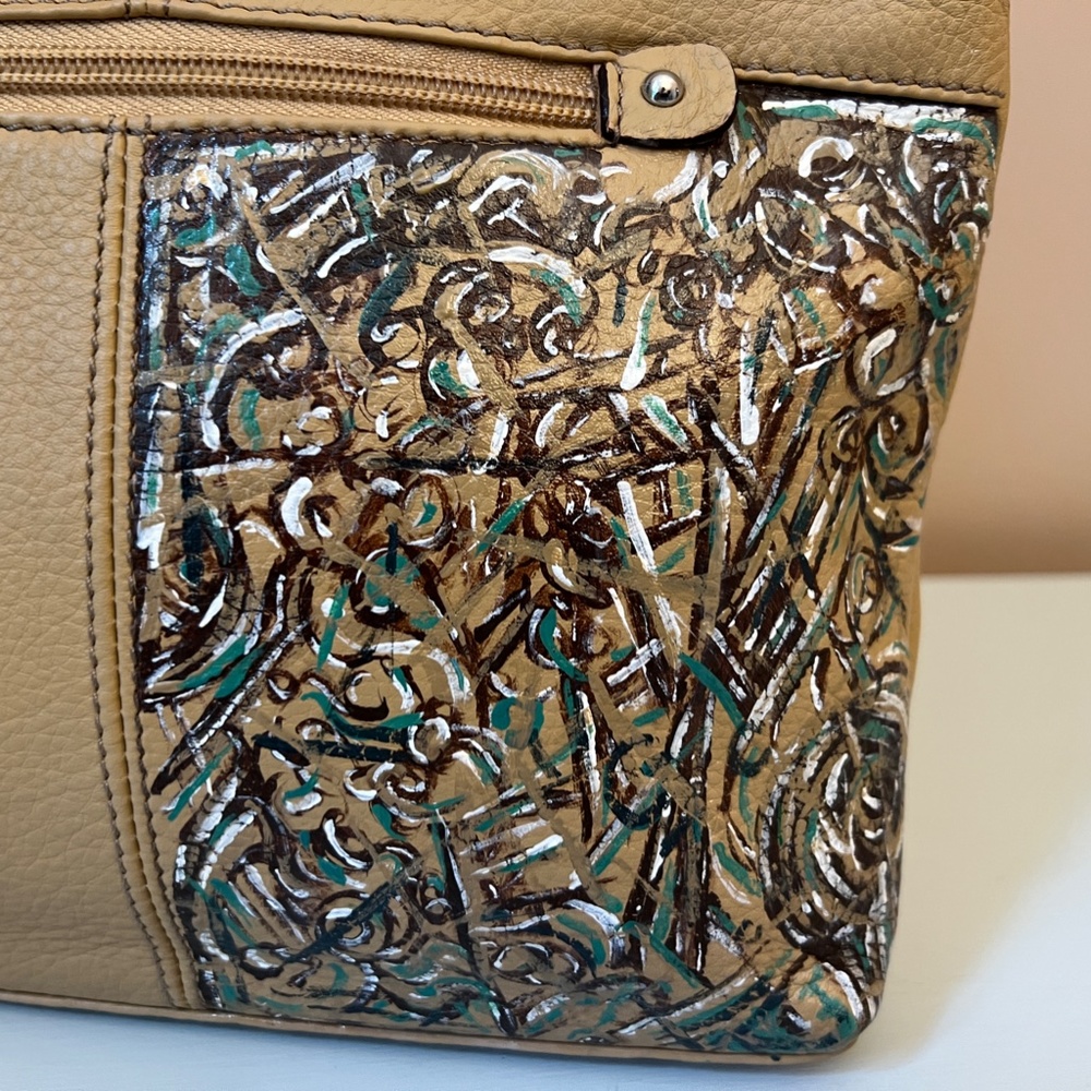 Hand-painted Tignanello Leather Crossbody Handbag - Picture 5 of 7